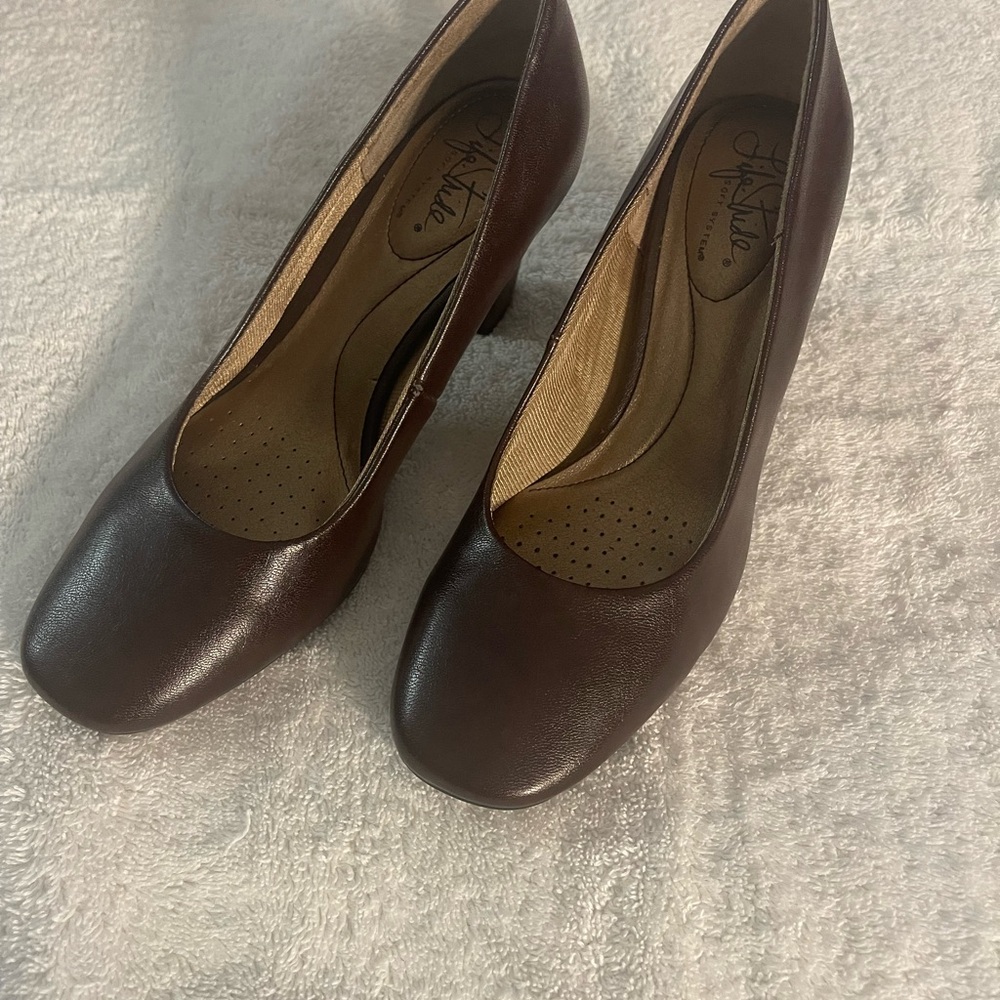 A. Marinelli Women's Brown Pumps